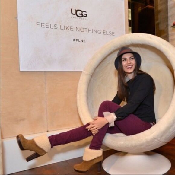 ✨UGG Dandylion Bootie 8 in Chestnut✨EUC✨ - Picture 7 of 11